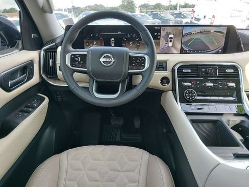 Certified 2026 Nissan Armada Platinum Reserve AWD/4WD image 10