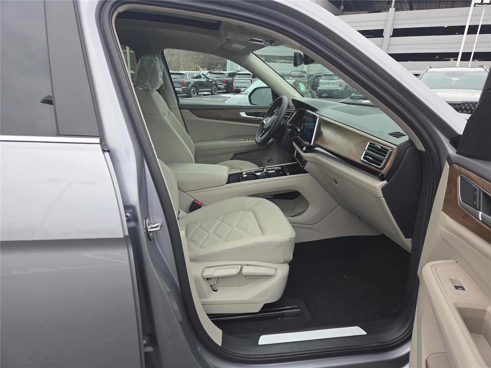 New 2026 Volkswagen Atlas SE AWD/4WD image 28