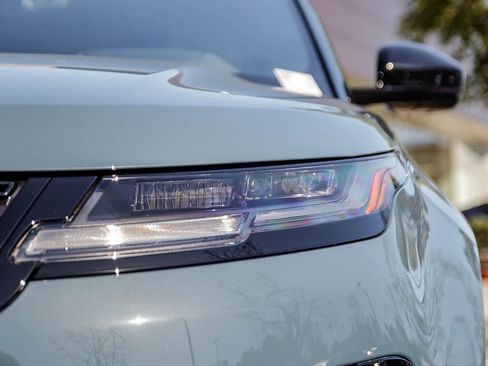 New 2026 Land Rover Range Rover Evoque S image 10