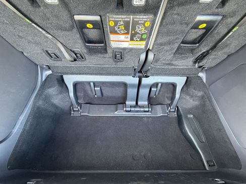 Used 2021 Toyota Sienna LE FWD image 31
