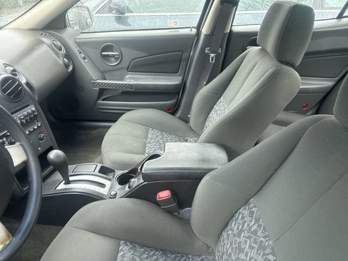 Used 2004 Pontiac Grand Prix GT w/ Drivers Package image 8