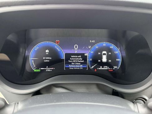 Used 2026 Toyota Sienna Platinum image 32