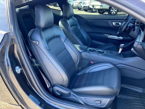 Used 2024 Ford Mustang GT Premium image 8