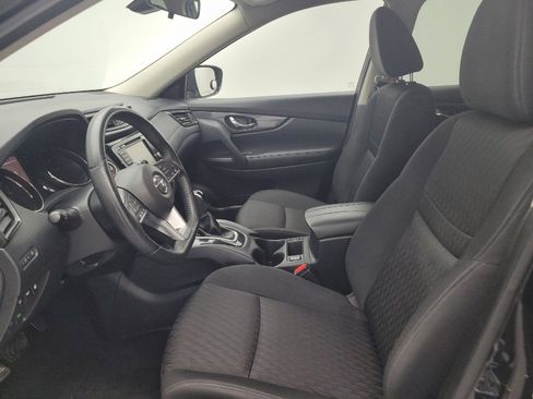 Used 2019 Nissan Rogue SV FWD image 17