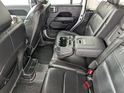 Used 2023 Jeep Wrangler Unlimited Sahara AWD/4WD image 24