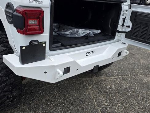 Used 2021 Jeep Wrangler Unlimited Rubicon AWD/4WD image 37