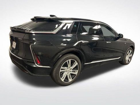 Certified 2024 Cadillac Lyriq Tech RWD image 37
