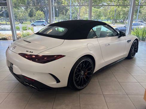 Certified 2022 Mercedes-Benz SL 63 AMG 4MATIC image 5