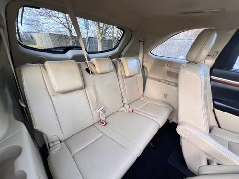 Used 2019 Toyota Highlander Limited Platinum AWD/4WD image 14