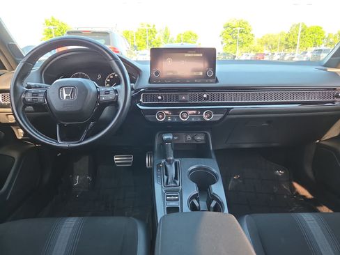Used 2023 Honda Civic Sport image 18