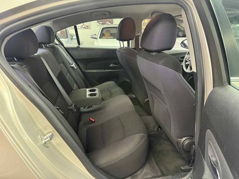 Used 2015 Chevrolet Cruze LT FWD image 12