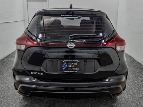 Used 2024 Nissan Kicks S image 7