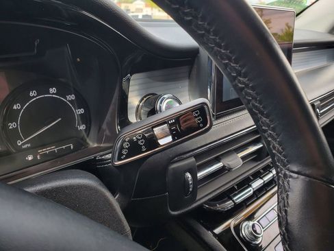 Used 2021 Lincoln Corsair AWD image 21
