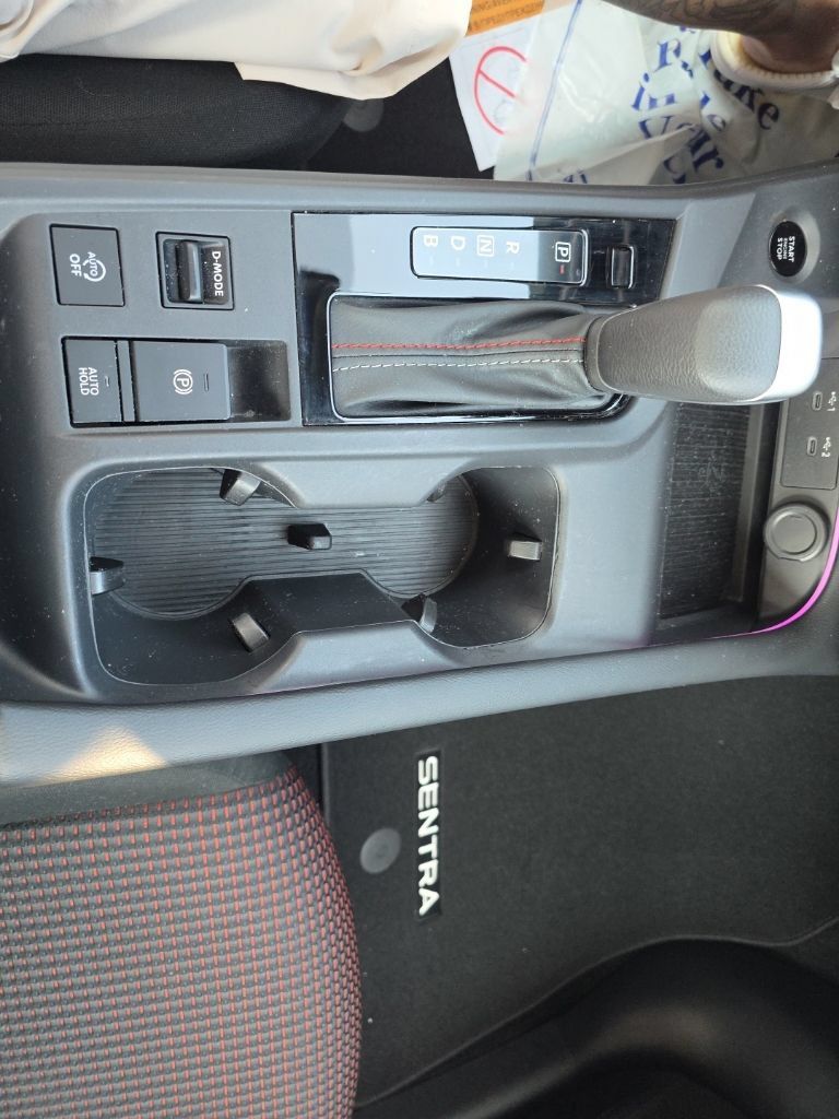 Certified 2026 Nissan Sentra SR w/ Floor Mat Package FWD image 25