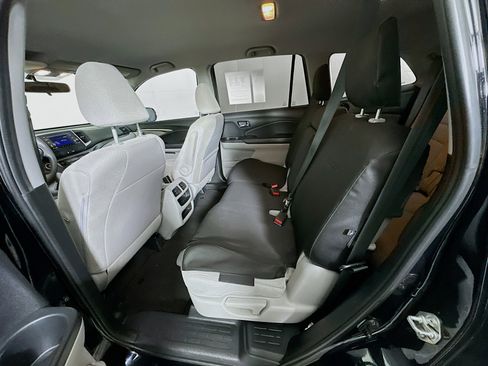 Used 2017 Honda Pilot LX image 25