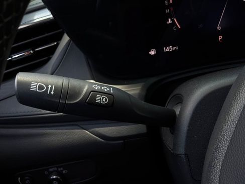 Used 2025 Buick Encore GX Preferred FWD image 33