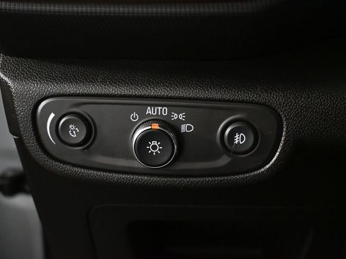 Used 2023 Chevrolet TrailBlazer ACTIV w/ Sun and Liftgate Package image 9