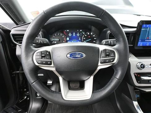 Used 2024 Ford Explorer XLT w/ XLT Sport Appearance Package image 30