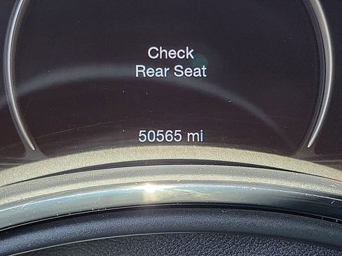 Used 2023 Dodge Durango SXT image 9