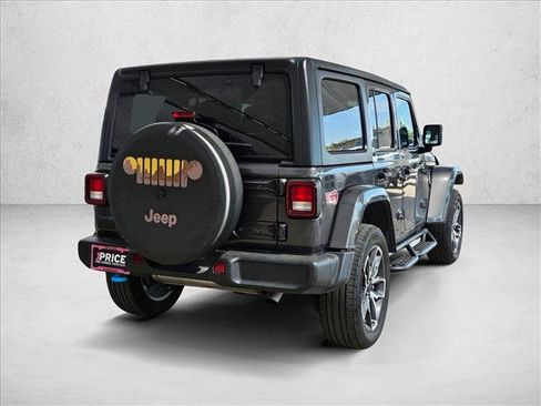 Used 2024 Jeep Wrangler Unlimited AWD/4WD image 5