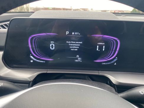 Used 2025 Kia Telluride S image 21