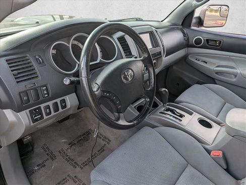 Used 2011 Toyota Tacoma 4x4 Double Cab w/ TRD Sport Pkg w/JBL Audio image 9