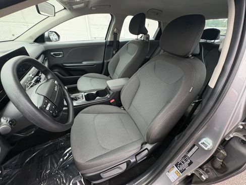 Used 2025 Kia K4 FWD image 35