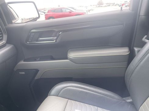 Used 2022 Chevrolet Silverado 1500 ZR2 w/ Technology Package image 22