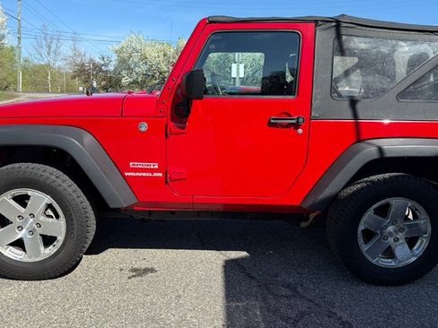Used 2011 Jeep Wrangler Sport image 12