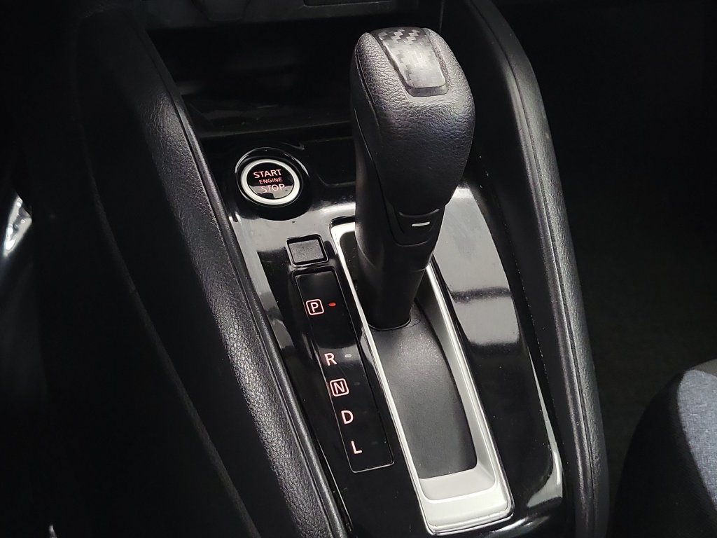 Used 2025 Nissan Versa SV FWD image 23
