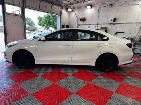 Used 2019 Kia Forte LXS image 4