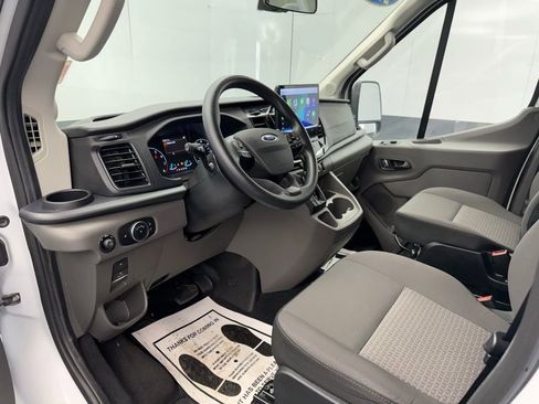 Used 2024 Ford Transit 350 XLT image 39