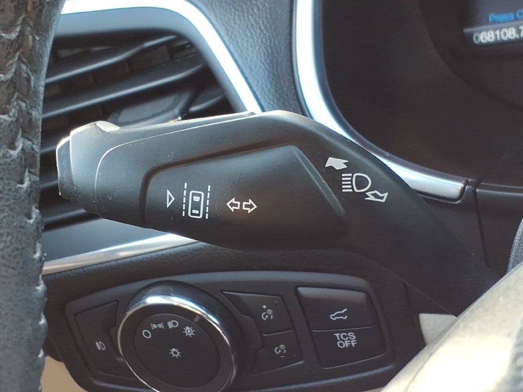 Used 2020 Ford Edge Titanium w/ Equipment Group 301A AWD/4WD image 27