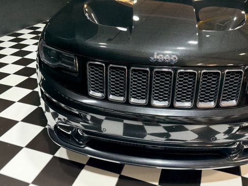 Used 2014 Jeep Grand Cherokee SRT8 w/ Luxury Group II AWD/4WD image 12