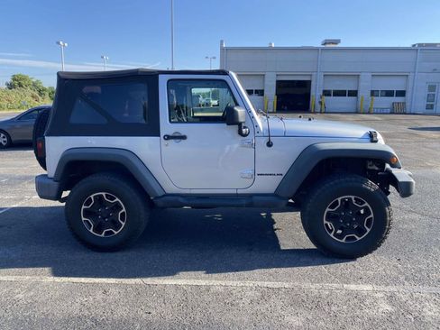 Used 2009 Jeep Wrangler X AWD/4WD image 9