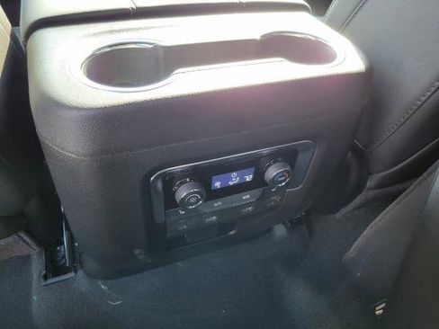 New 2026 Chevrolet Suburban Premier image 26