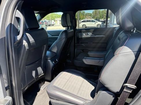 Used 2026 Ford Explorer ST-Line AWD/4WD image 19