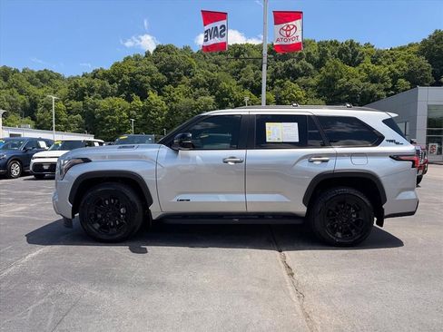 Used 2025 Toyota Sequoia Limited w/ TRD Off-Road Package AWD/4WD image 8