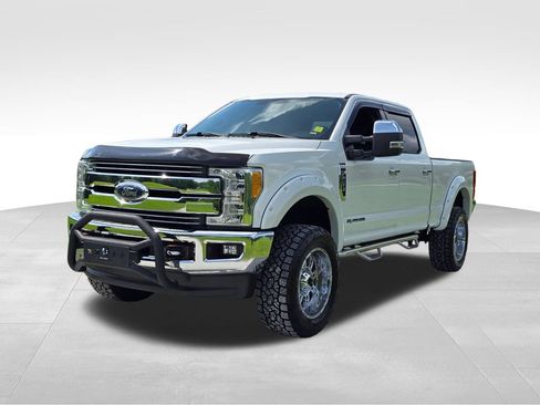 Used 2017 Ford F250 Lariat w/ Chrome Package AWD/4WD image 7
