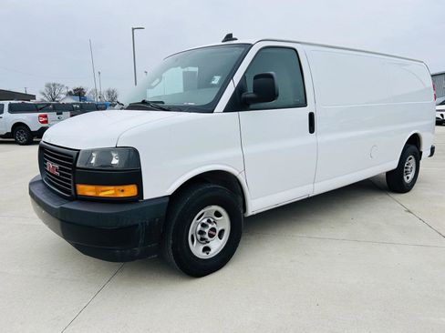 Used 2020 GMC Savana 2500 Extended w/ Driver Convenience Package image 21