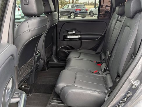 Used 2020 Mercedes-Benz GLB 250 image 21