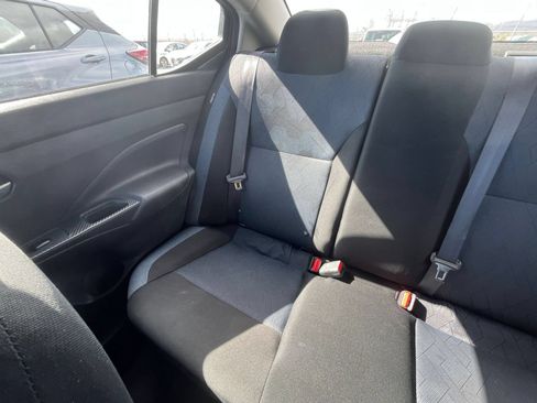 Used 2025 Nissan Versa SV FWD image 37