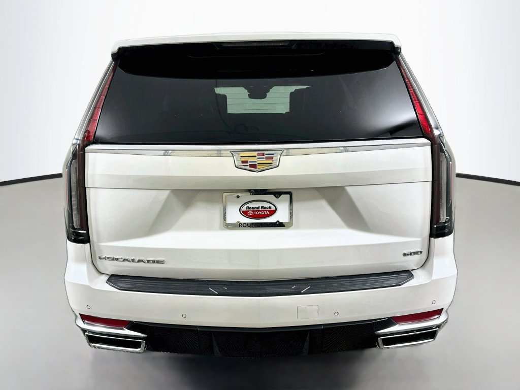 Used 2023 Cadillac Escalade Premium Luxury RWD image 6
