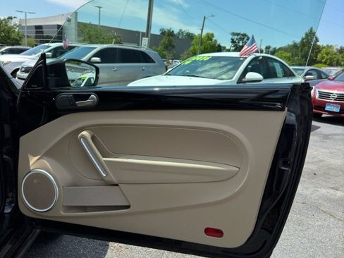 Used 2017 Volkswagen Beetle 1.8T SE image 12