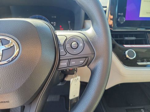 New 2026 Toyota Corolla Cross L image 25