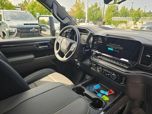 New 2026 Chevrolet Silverado 2500 ZR2 w/ LPO, Dark Essentials Package AWD/4WD image 10