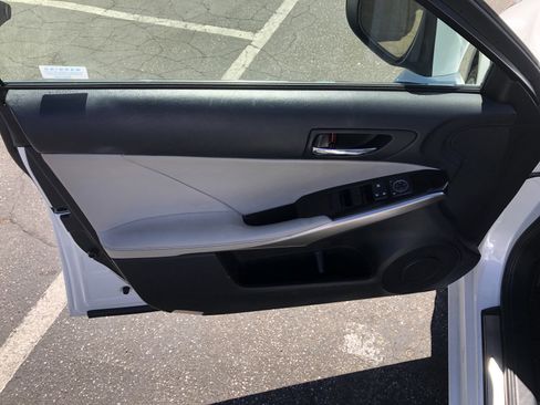 Used 2014 Lexus IS 250 w/ Navigation Package RWD image 12