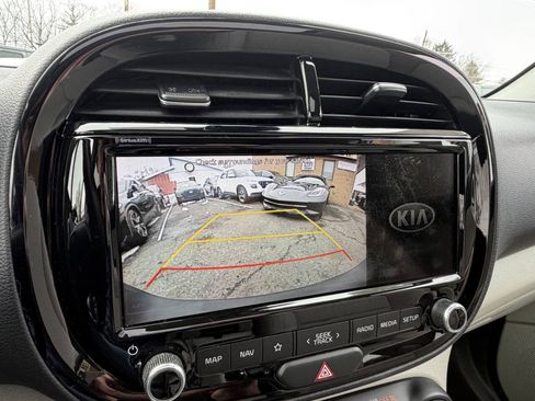 Used 2021 Kia Soul EX FWD image 27