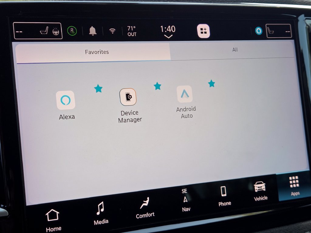 Used 2022 Chrysler Pacifica Touring-L w/ Uconnect Theater Family Group FWD image 4