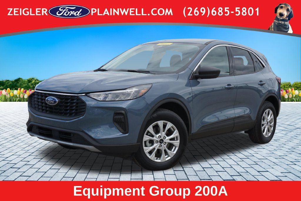 Used 2023 Ford Escape Active AWD/4WD image 1